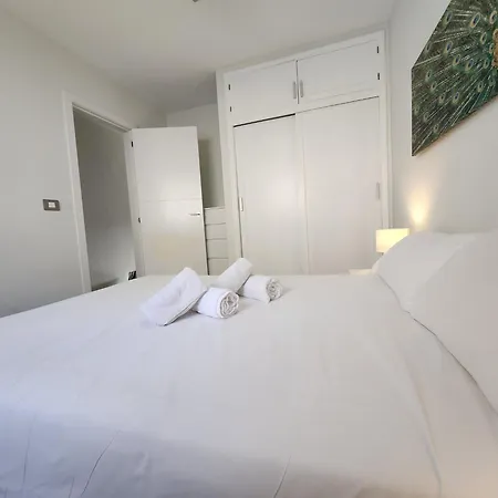 아파트 With Sea View Close To The