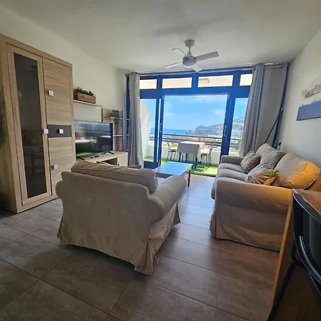 With Sea View Close To The Appartement