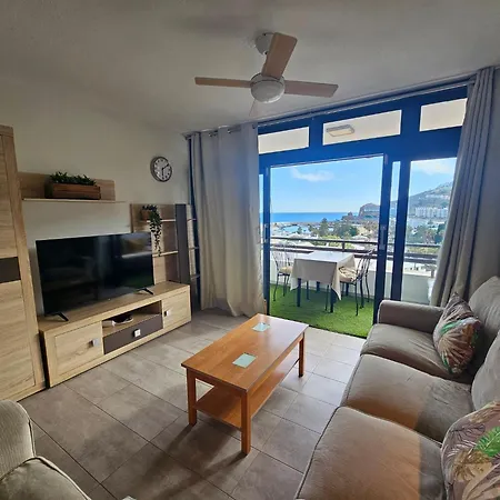 아파트 With Sea View Close To The